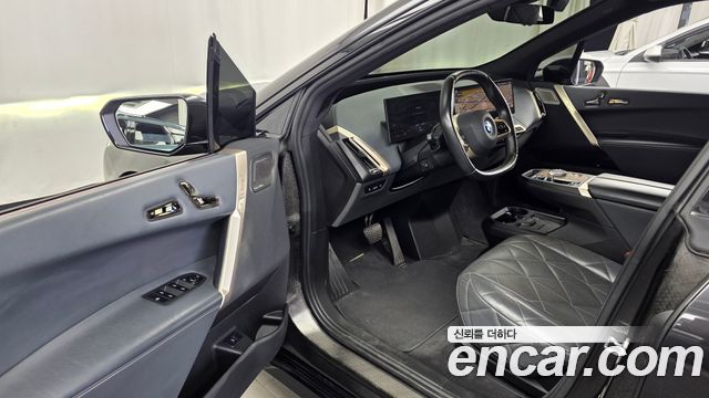 BMW iX 2023 — photo 13