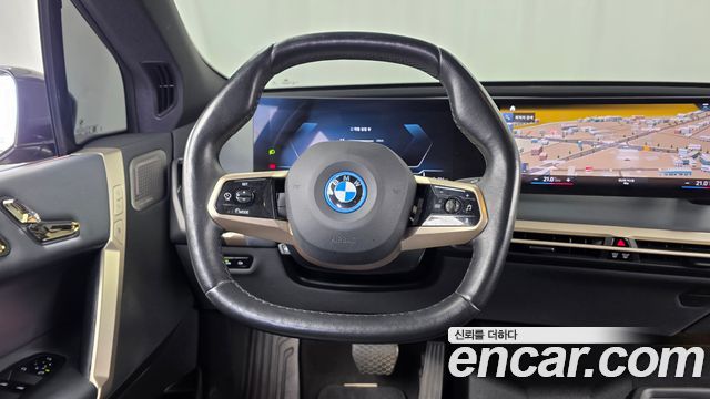 BMW iX 2023 — photo 19
