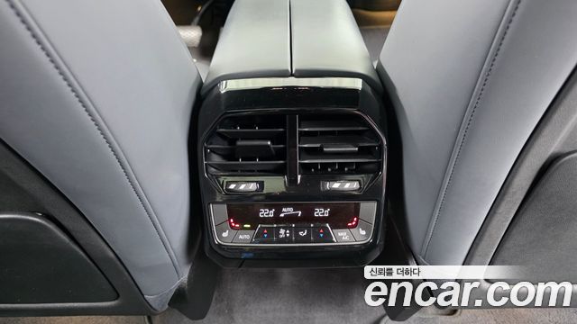 BMW iX 2023 — photo 24
