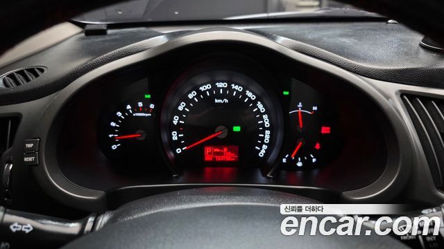 Kia Sportage 2012 — photo 11