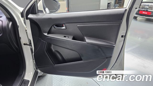 Kia Sportage 2012 — photo 15