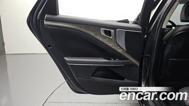 Kia K8 2022 — photo 15