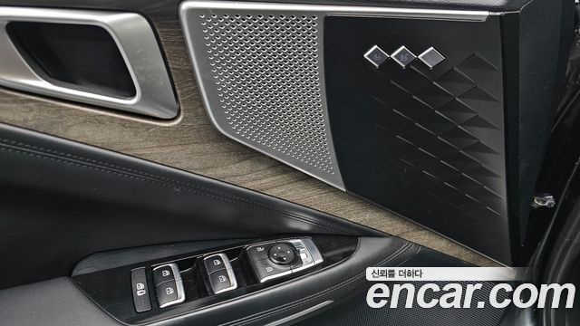Kia K8 2022 — photo 31