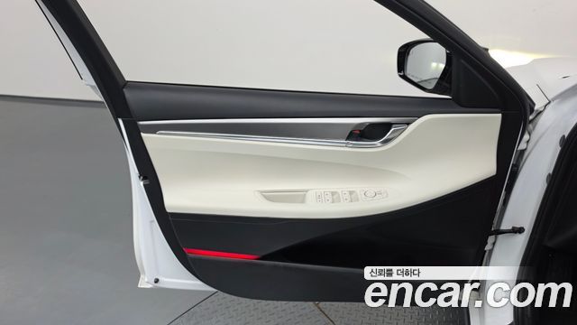 Hyundai Grandeur 2022 — photo 14