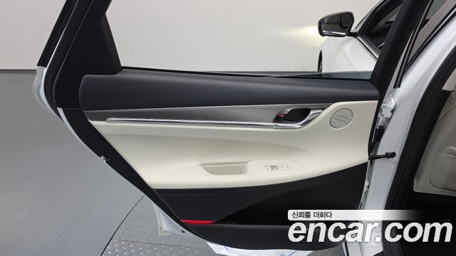 Hyundai Grandeur 2022 — photo 15