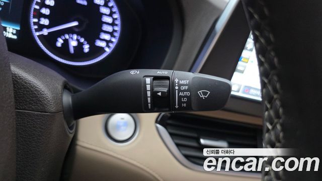 Hyundai Grandeur 2018 — photo 16