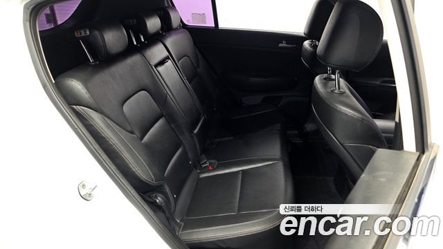 Kia Sportage 2016 — photo 12