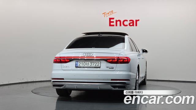 Audi A8 2021 — photo 4