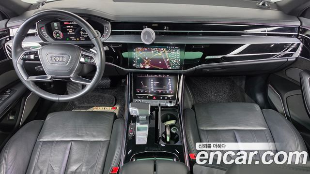 Audi A8 2021 — photo 10