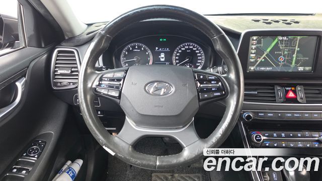 Hyundai Grandeur 2018 — photo 13