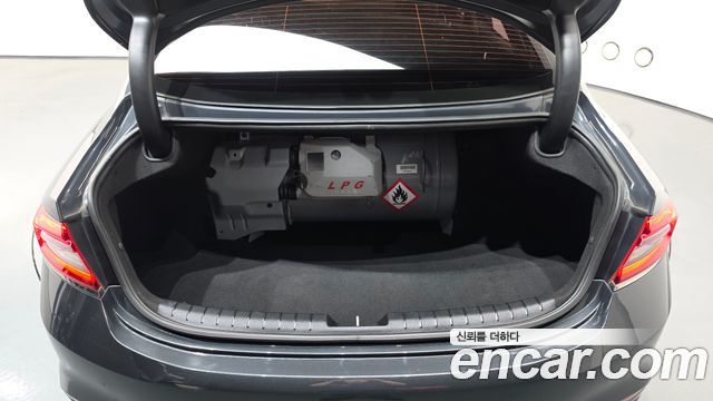 Hyundai Grandeur 2018 — photo 20