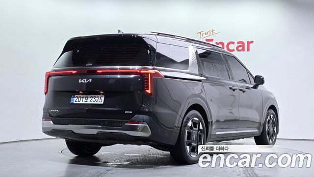 Kia Canival 2025 — photo 2