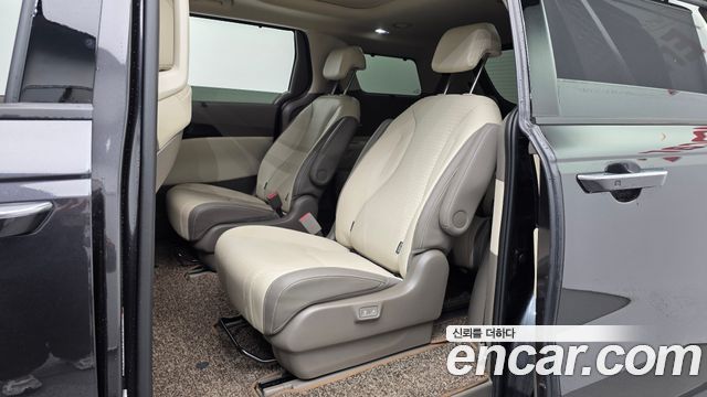 Kia Canival 2025 — photo 18