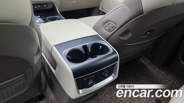 Kia Canival 2025 — photo 32