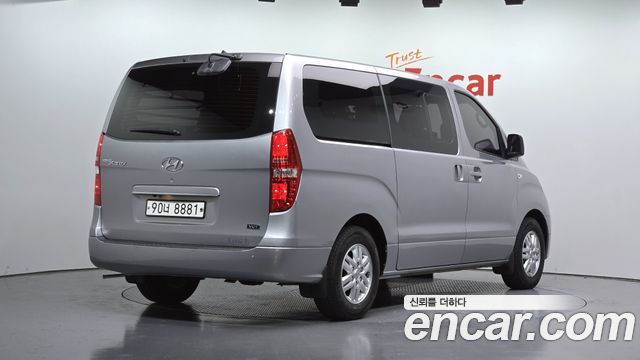 Hyundai Starex 2016 — photo 2
