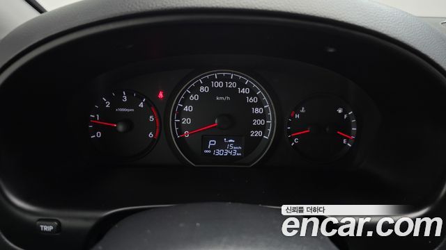 Hyundai Starex 2016 — photo 8