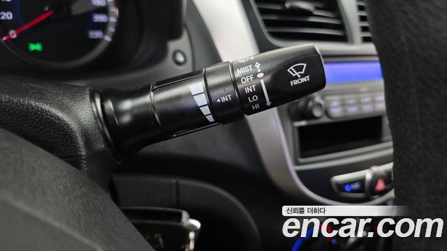 Hyundai Accent 2016 — photo 23