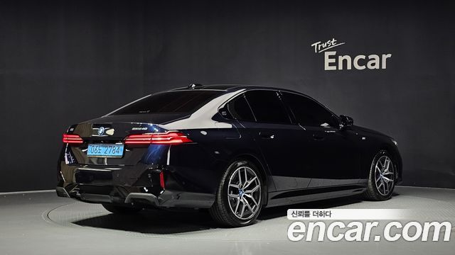 BMW i5 2024 — photo 2