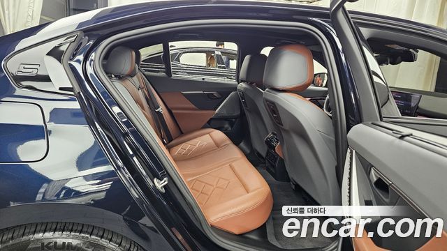 BMW i5 2024 — photo 17