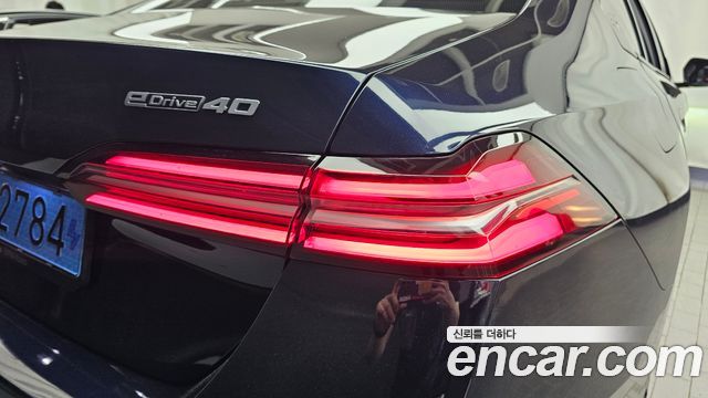 BMW i5 2024 — photo 9