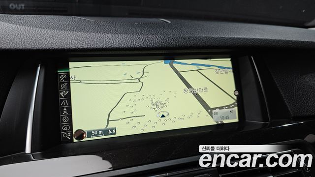 BMW 5-Series 2016 — photo 20
