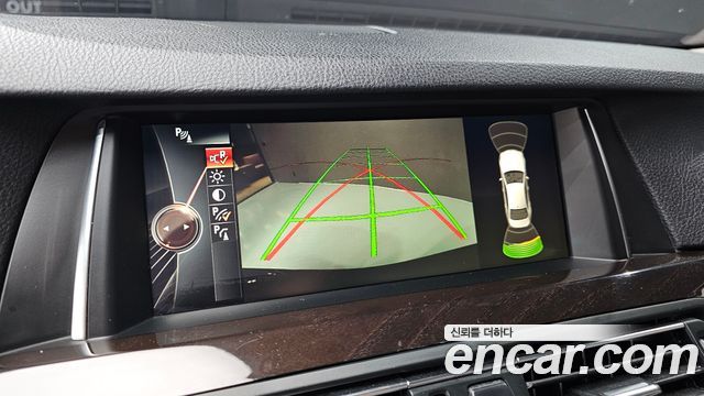 BMW 5-Series 2016 — photo 21