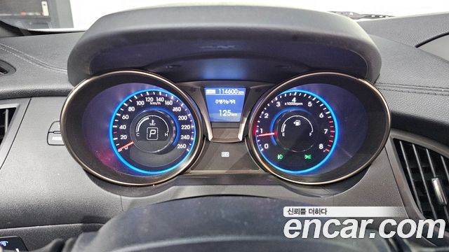 Hyundai Genesis 2014 — photo 8