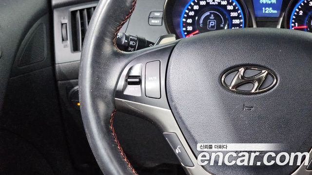 Hyundai Genesis 2014 — photo 16