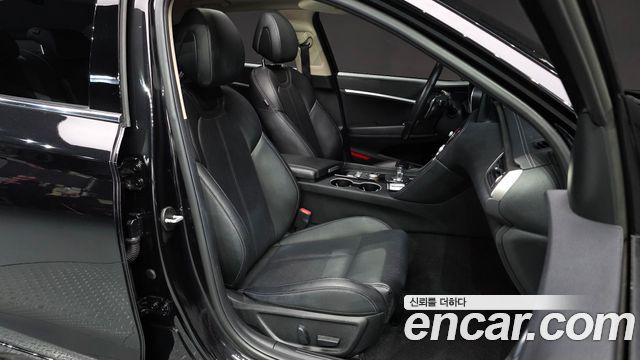 Genesis G70 2021 — photo 11
