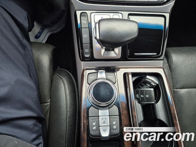 Genesis EQ900 2018 — photo 10