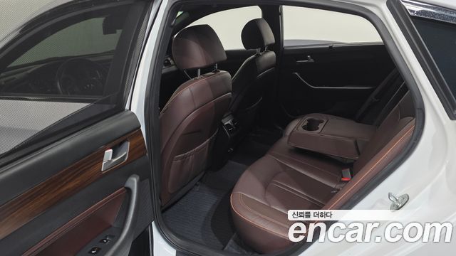 Hyundai Sonata 2018 — photo 12