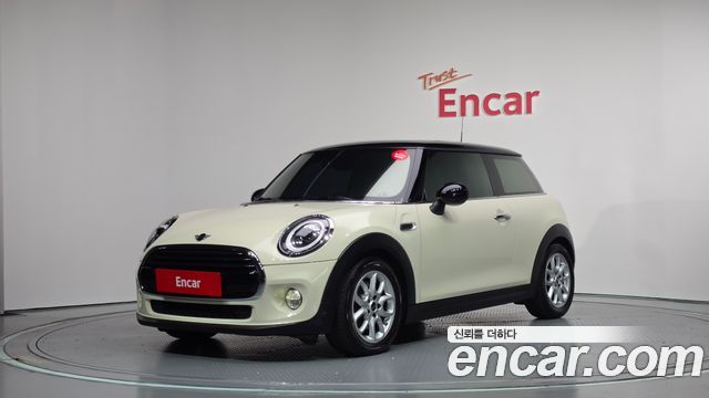Mini Cooper 2019 — photo 1