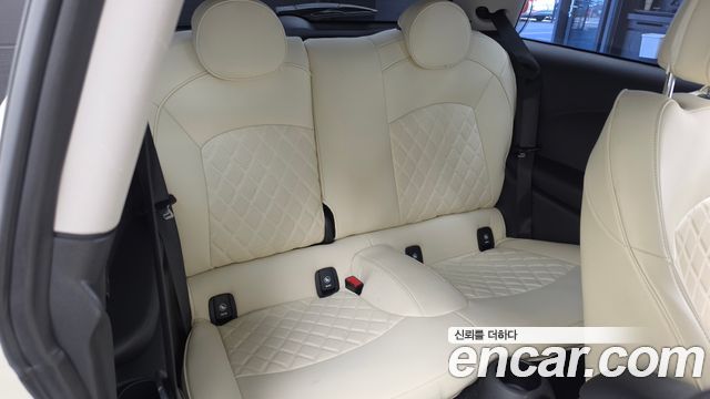 Mini Cooper 2019 — photo 18