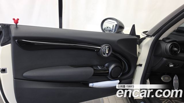 Mini Cooper 2019 — photo 14