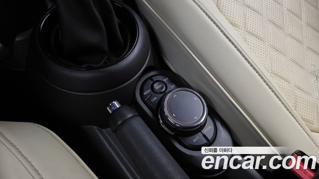 Mini Cooper 2019 — photo 27