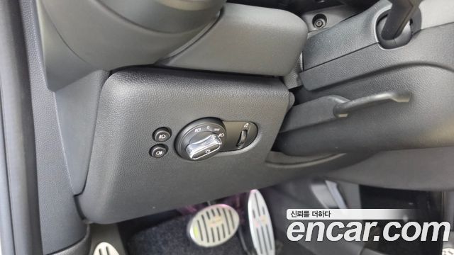 Mini Cooper 2019 — photo 30