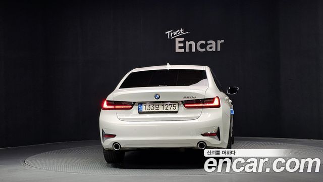 BMW 3-Series 2022 — photo 4