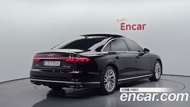 Audi A8 2020 — photo 2