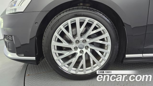 Audi A8 2020 — photo 5