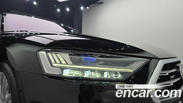 Audi A8 2020 — photo 8