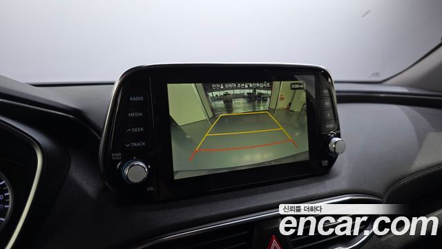 Hyundai Santafe 2019 — photo 21
