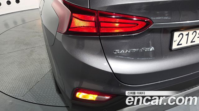 Hyundai Santafe 2019 — photo 9