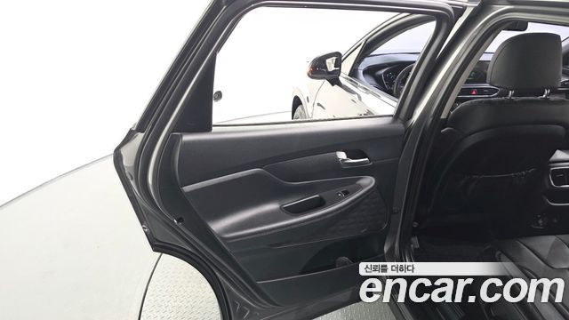 Hyundai Santafe 2019 — photo 15