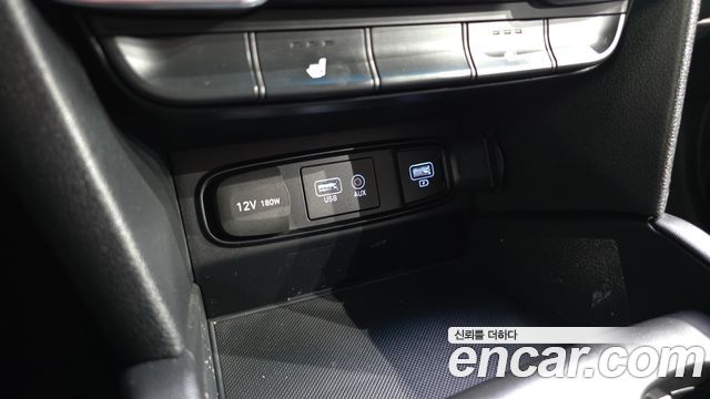 Hyundai Santafe 2019 — photo 16