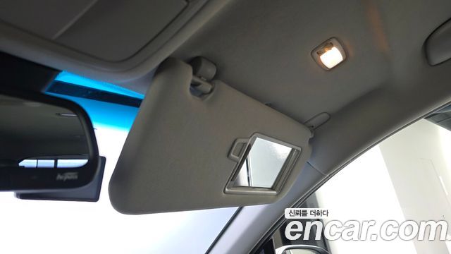 Hyundai Santafe 2019 — photo 28