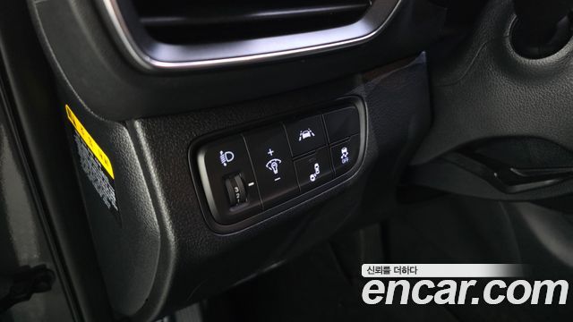 Hyundai Santafe 2019 — photo 38
