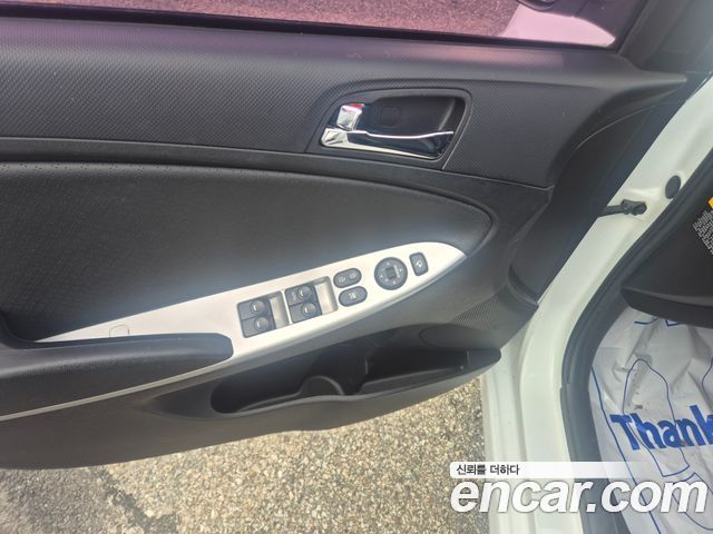 Hyundai Accent 2014 — photo 8