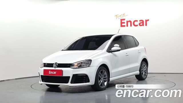Volkswagen Polo 2016 — photo 1