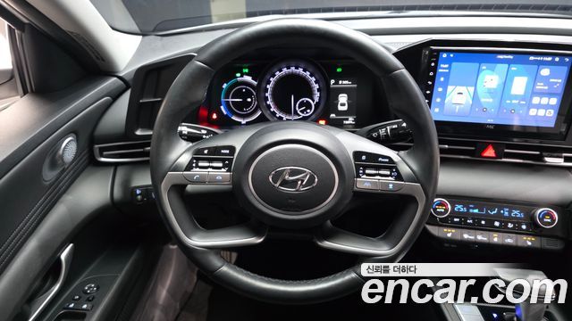 Hyundai AVANTE 2023 — photo 13