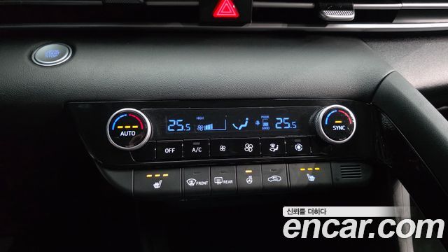 Hyundai AVANTE 2023 — photo 16